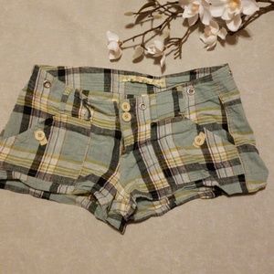 Plaid linen shorts